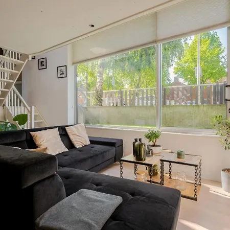 Alloggio in famiglia Homestay Properties